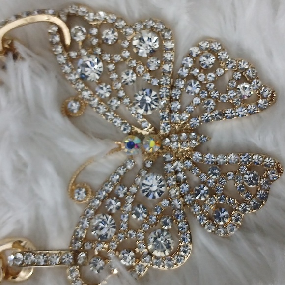 *NWT* Natasha Goldtone Bridal Whimsical Rhinestone Butterfly Statement Necklace - Picture 10 of 16